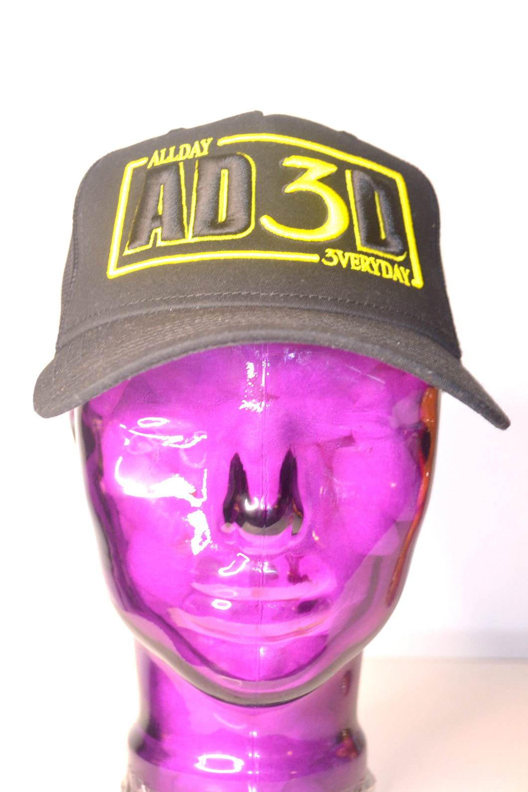 “BLACK & BUMBLE BEE trucker cap”