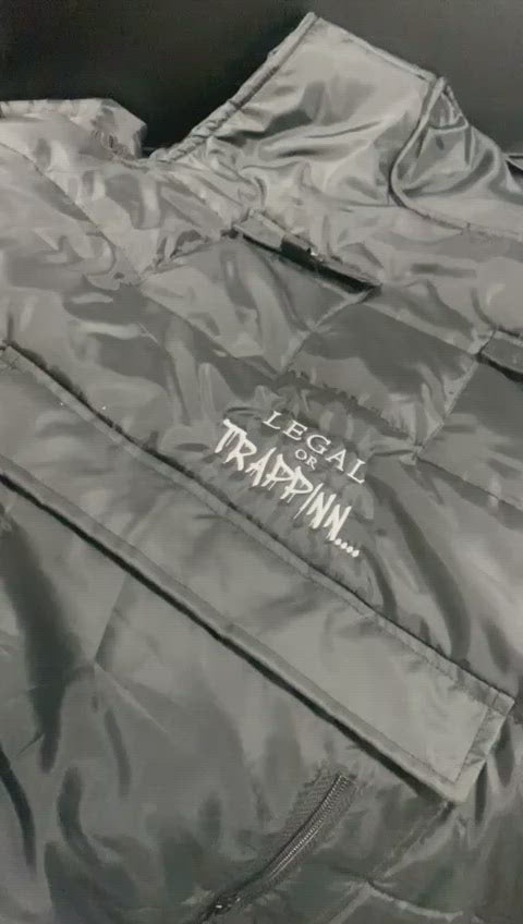 LEGAL OR TRAPPINN, SLEEVELESS VEST